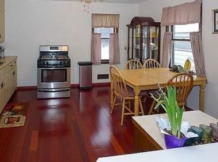 2060 Barclay St N, Maplewood, MN 55109