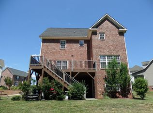 6902 Prairie Grove Dr, Clemmons, NC 27012