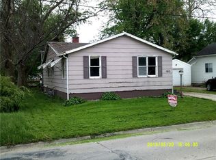 815 N 8th Ave E, Newton, IA 50208