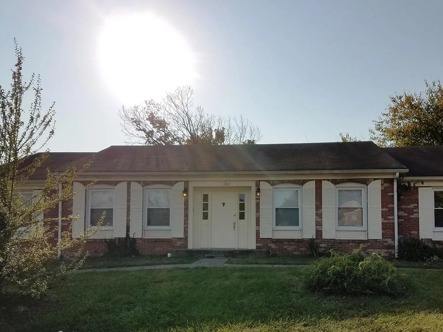 814 Ridgeview Dr — Photo 1