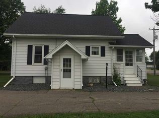 1104 S Superior St, Antigo, WI 54409