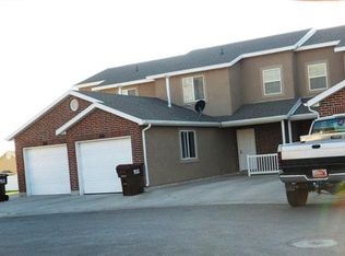 180 W Savannah Ln, Harrisville, UT 84414