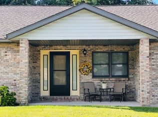 728 Deerfield Dr, Swansea, IL