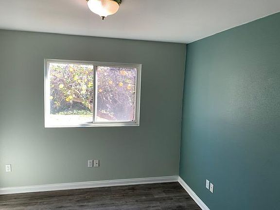 3rd image of 15118 Roseton Ave