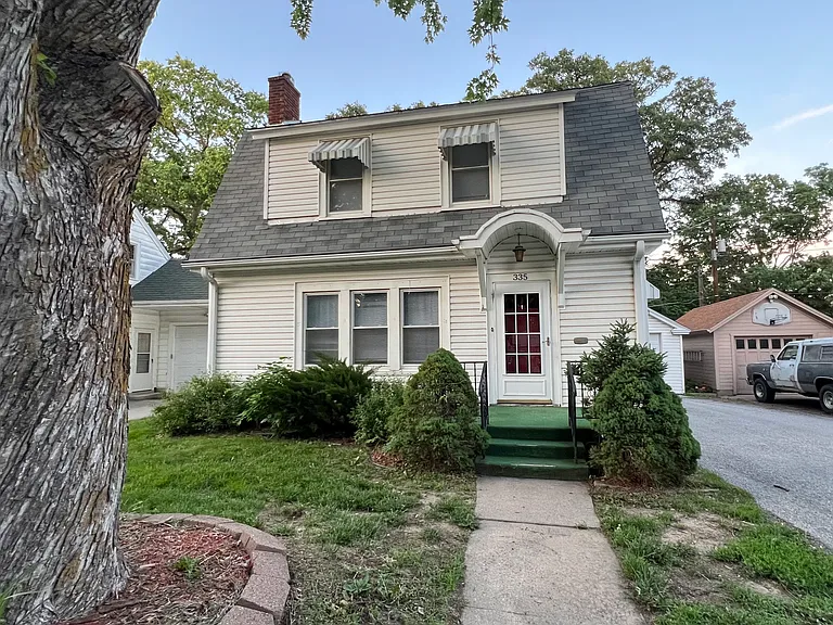335 Huntington Ave — Photo 1