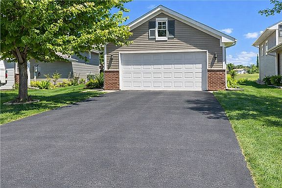 1st image of 106 Garner Cir
