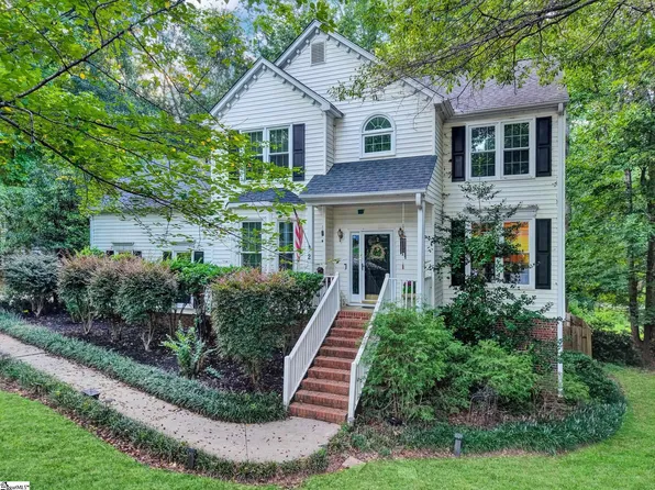 2 Moss Spring Ct, Simpsonville, SC 29680