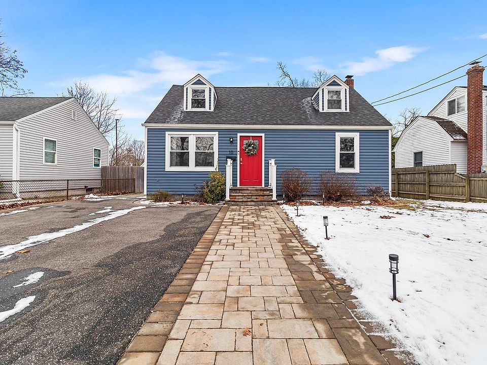 1st image of 10 Bennett Avenue