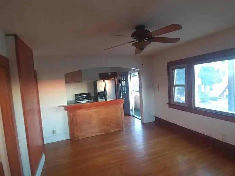 244 Grape St — Photo 10