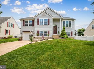 5 Spinnaker Reef Ct, Baltimore, MD 21220