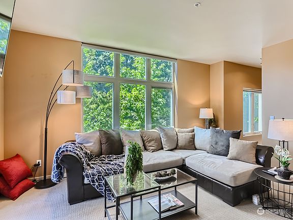 4th image of 150 102nd Avenue SE #301