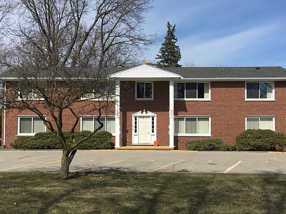 2nd image of 51611 Mound Rd