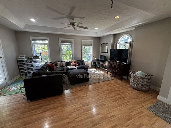 5th image of 6926 Lake Michigan Dr