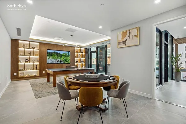 Rented by Sotheby's International Realty | media 30