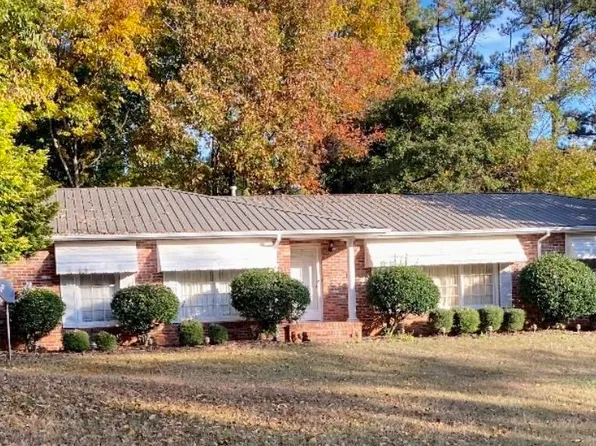 205 Druid Hills Rd, Anniston, AL 36207