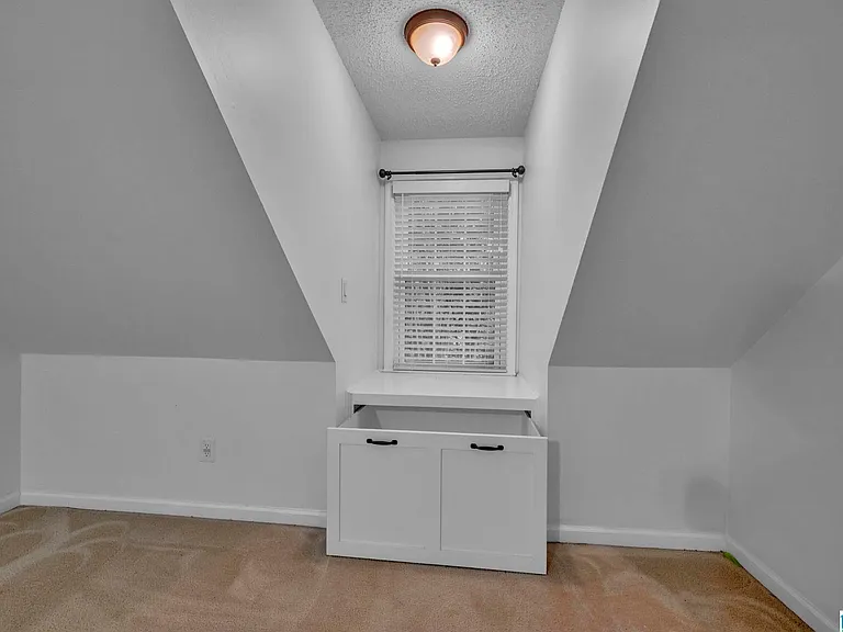 5501 Heath Row Dr — Photo 27