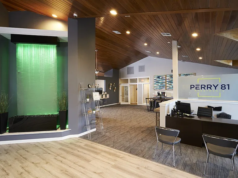 Perry 81 — Photo 12