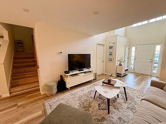 3rd image of 1104 Harvester Cir #1104