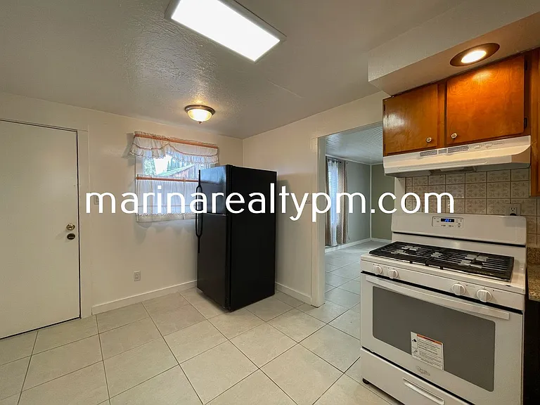 426 Springs Rd — Photo 5