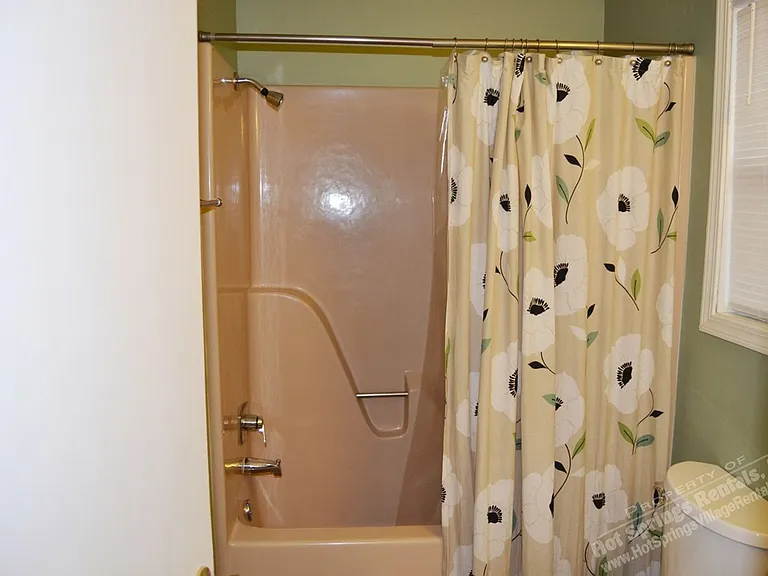 4 Astorga Cir — Photo 24