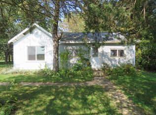 1142 County Road D, Almond, WI 54909