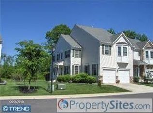 5 Farmington Ct, Bordentown, NJ 08505