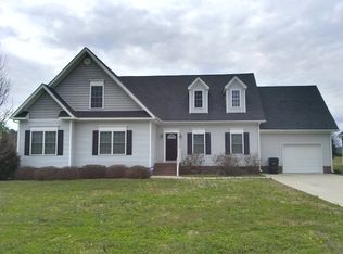 103 Ranch Dr, Elizabeth City, NC 27909