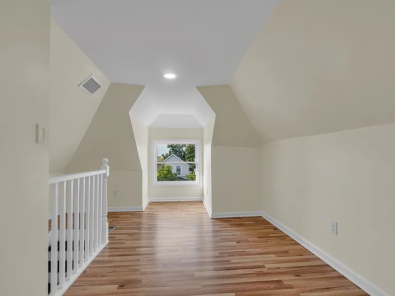 310 Summer St — Photo 23