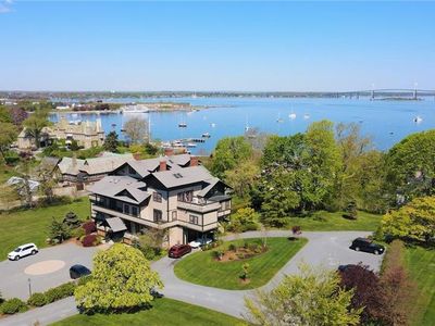 35 Chastellux Ave APT I, Newport, RI, 02840