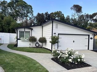 2307 Barley Dr, Vista, CA 92081