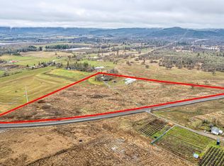 8650 Highway 234, Gold Hill, OR 97525