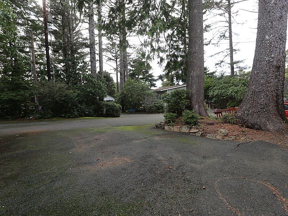 2nd image of 3700 Oregon Coast Hwy #42