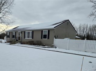 4006 Beebe Rd, Lockport, NY 14094