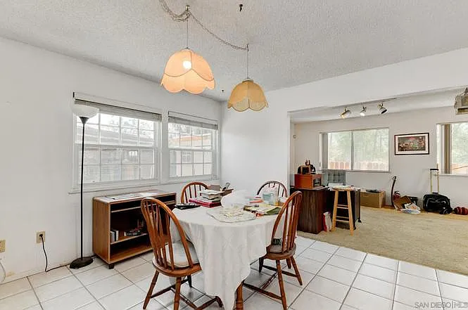 8113 Blythe Ct — Photo 11