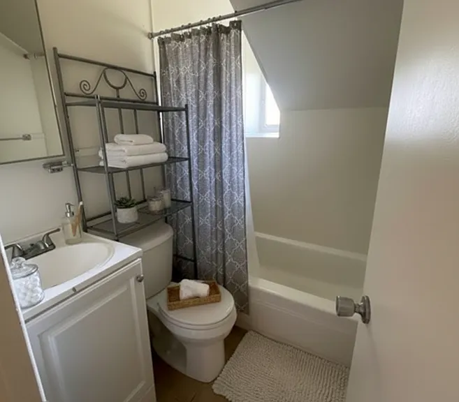 1823 N Nevada Ave #5 — Photo 2