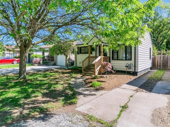 3548 Turner Rd, Windsor, ON N8W 3M8