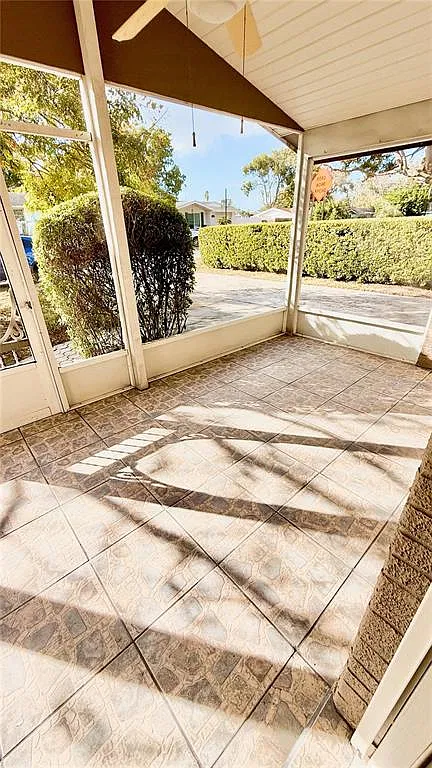 2 bed, 1.0 bath, 857 sqft, $1,600 — Photo 3