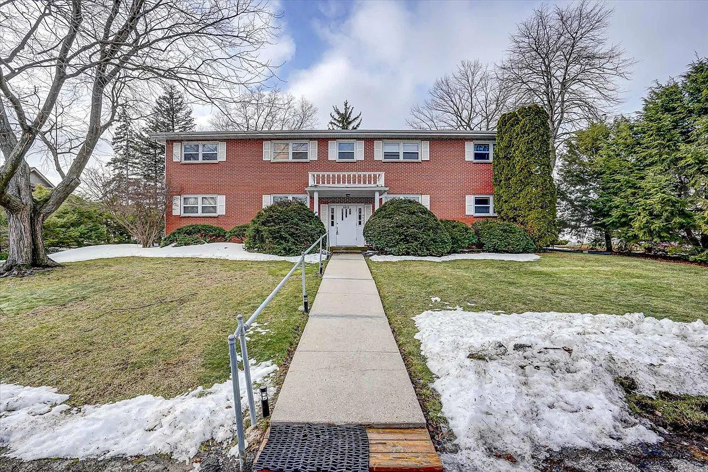 6212 South Ct — Photo 2