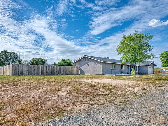 3rd image of 36881 Verde Ave