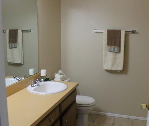5th image of 711 Windcrest Dr