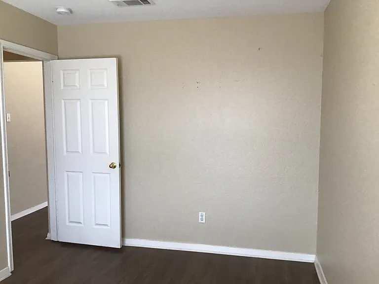 1325 Misty Dr — Photo 15