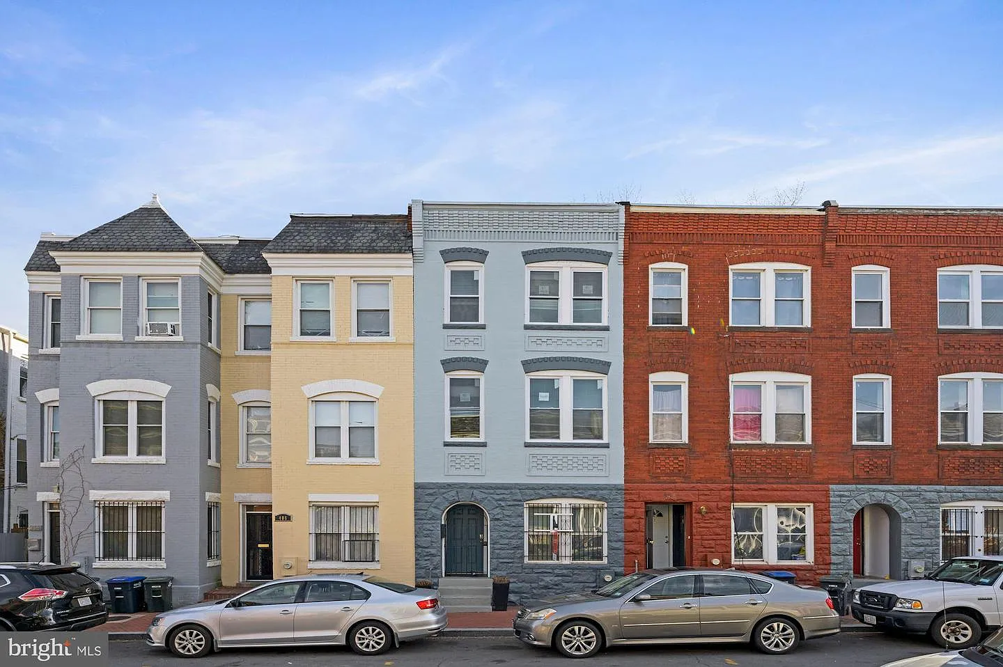 410 Elm St NW photo 1