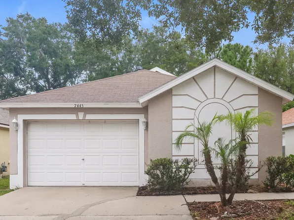 7445 Oxford Garden Cir, Apollo Beach, FL 33572