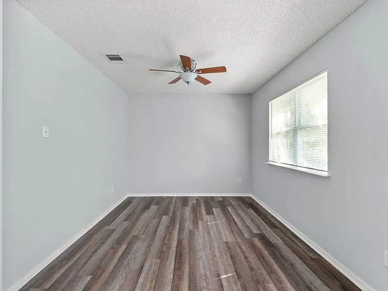 11809 Eubank Dr — Photo 20
