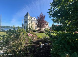 14 Hunt St, Rumson, NJ 07760