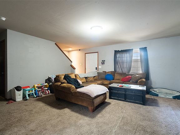 4th image of 702 L St SW