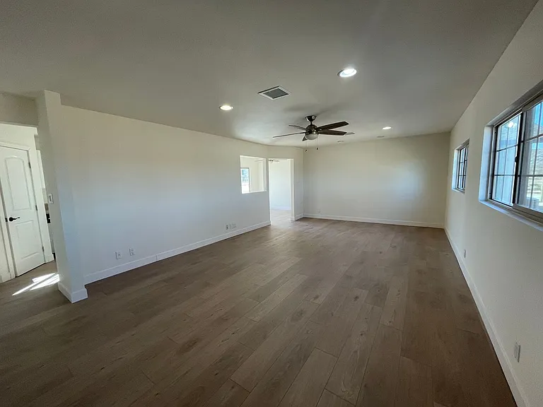56715 Scandia Ln — Photo 4