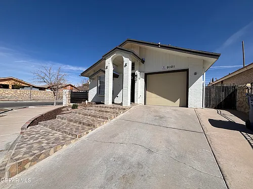 9101 Lacebark Elm Dr Photo 1