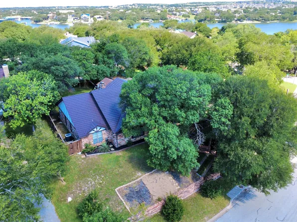 8929 Crosswind Dr, Fort Worth, TX 76179