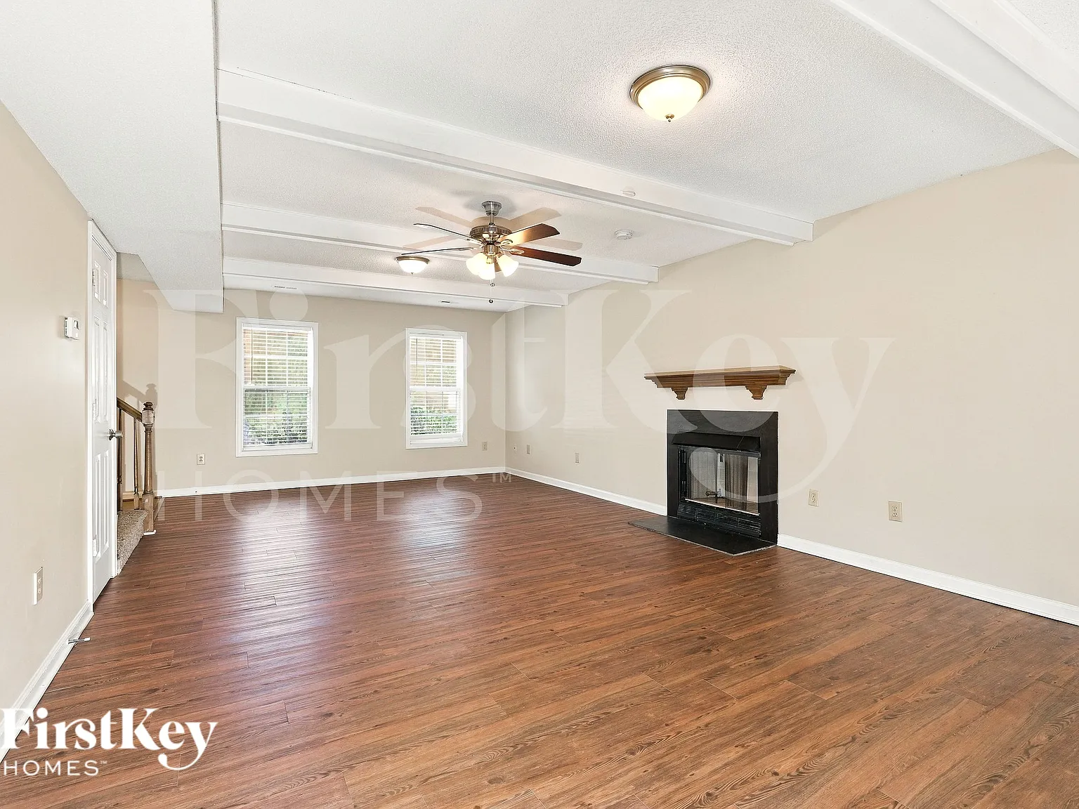 3 bed, 2.0 bath, 2016 sqft, $2,345 — Photo 2